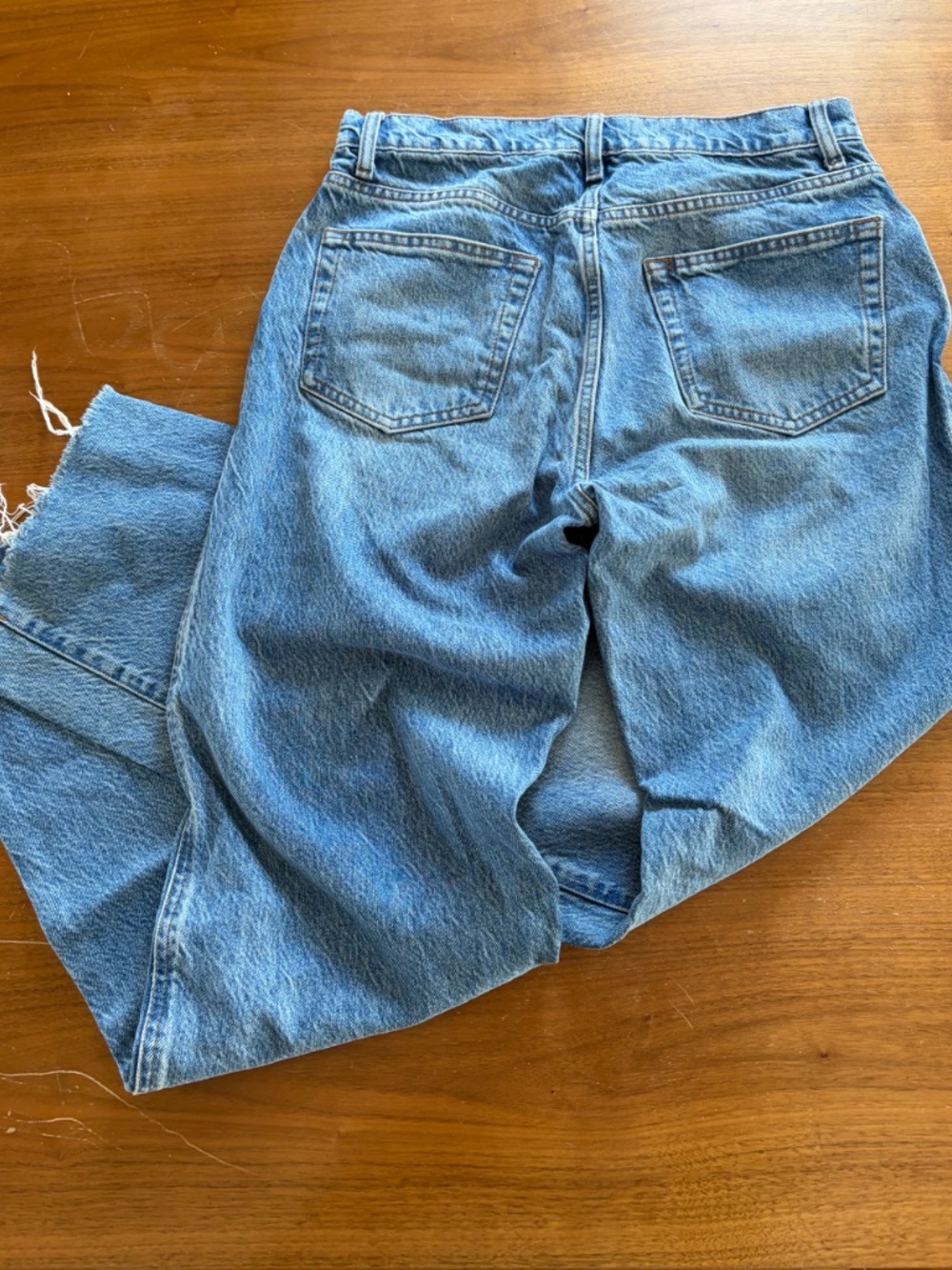 Reformation- Val 90’s Mid Rise Jeans - Picture 2 of 4